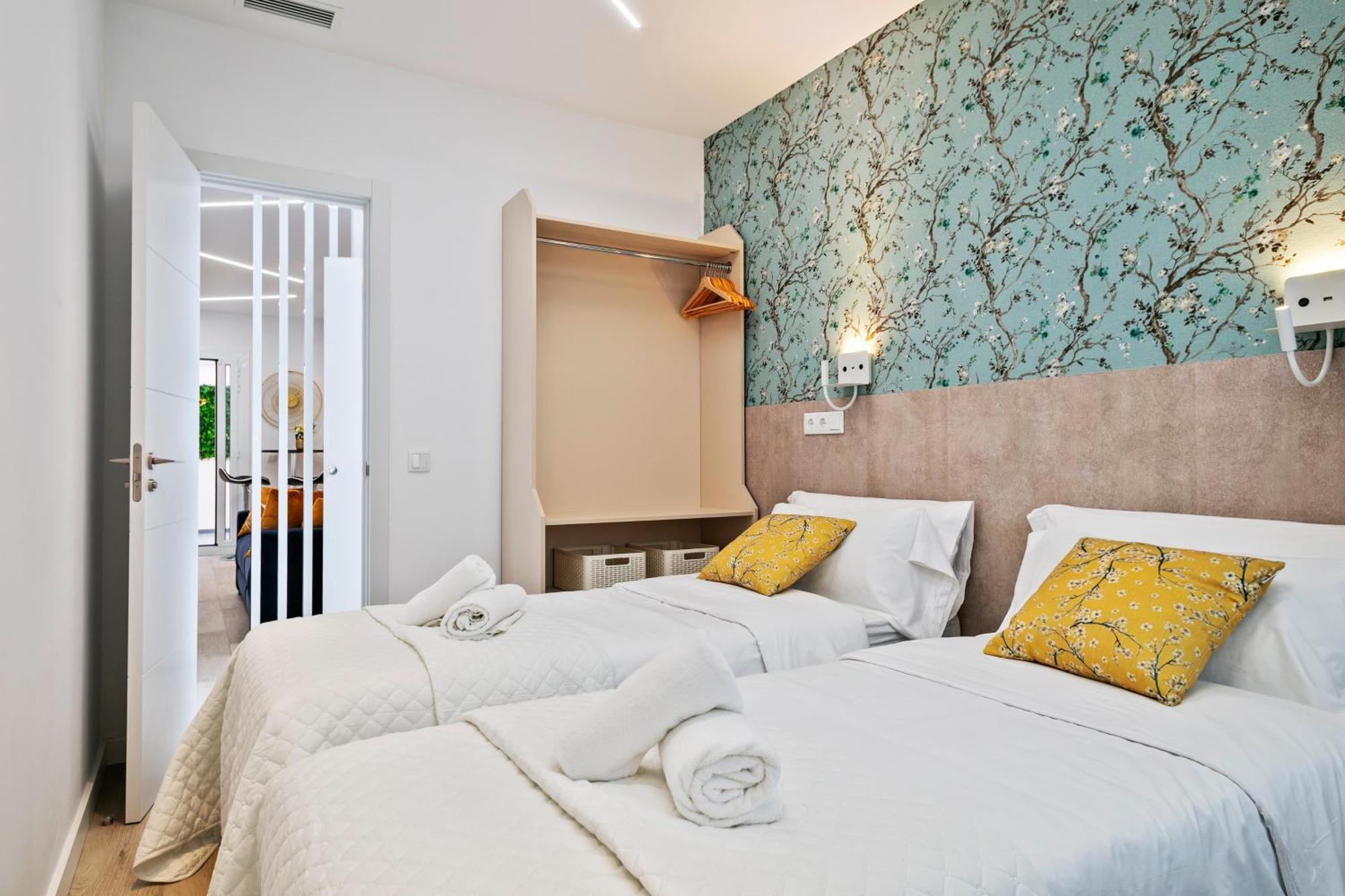 Boutique Plaza Catalonia Suites Cornella Cornellà de Llobregat Exteriér fotografie